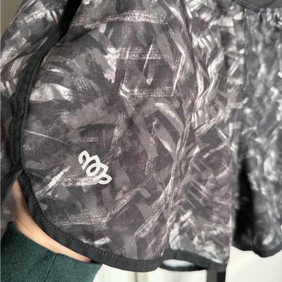 Maurices In Motion Women’s Black and Gray Athletic Shorts - Picture 4 of 5